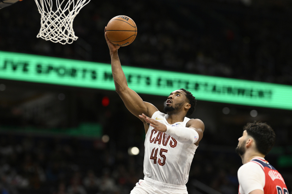 爵士逆转奇才,米切尔独得26分 爵士逆转奇才,米切尔独得26分