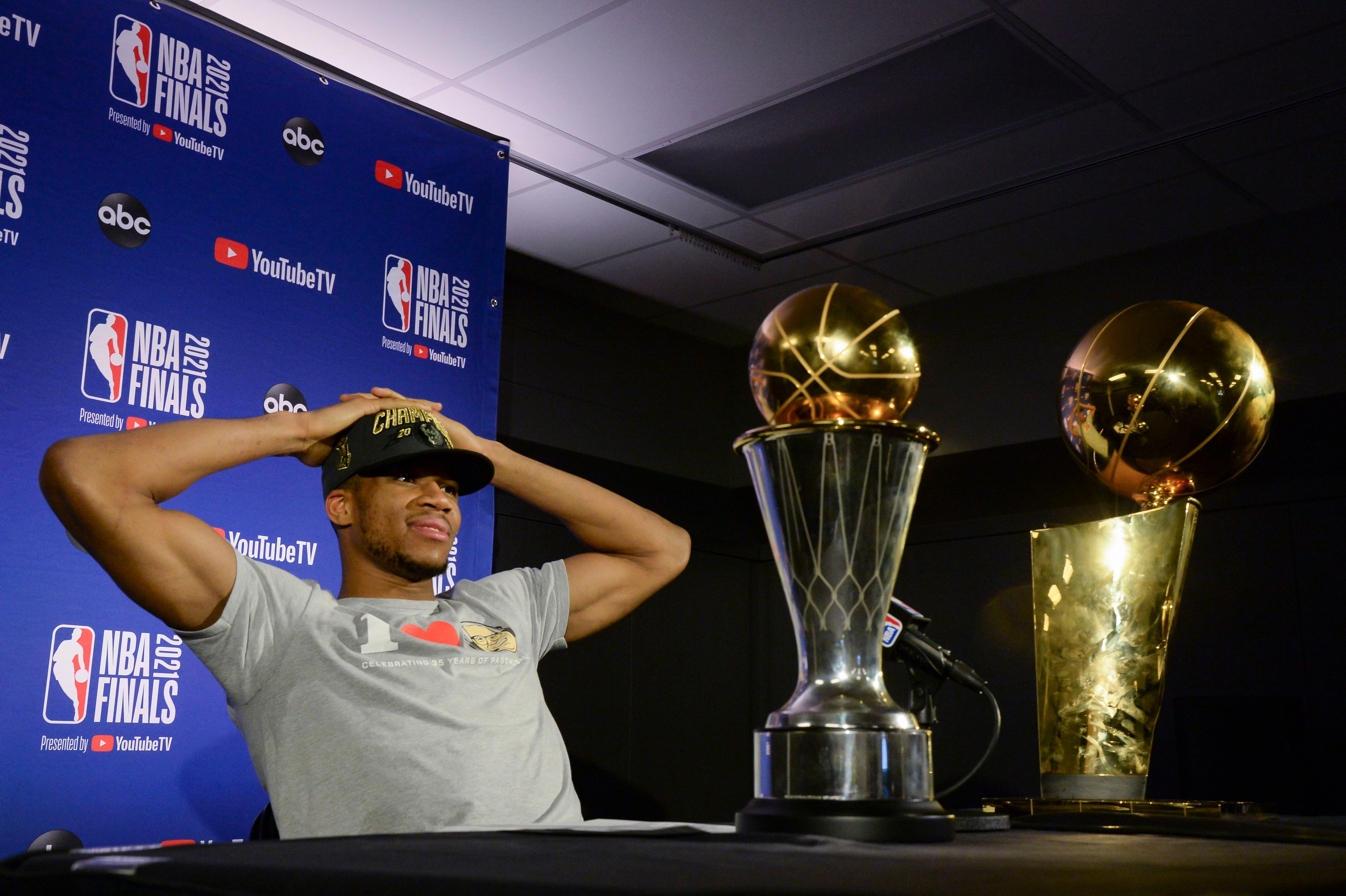 包含雄鹿胜开拓者,继续领跑东部的词条 包含雄鹿胜开拓者,继续领跑东部的词条