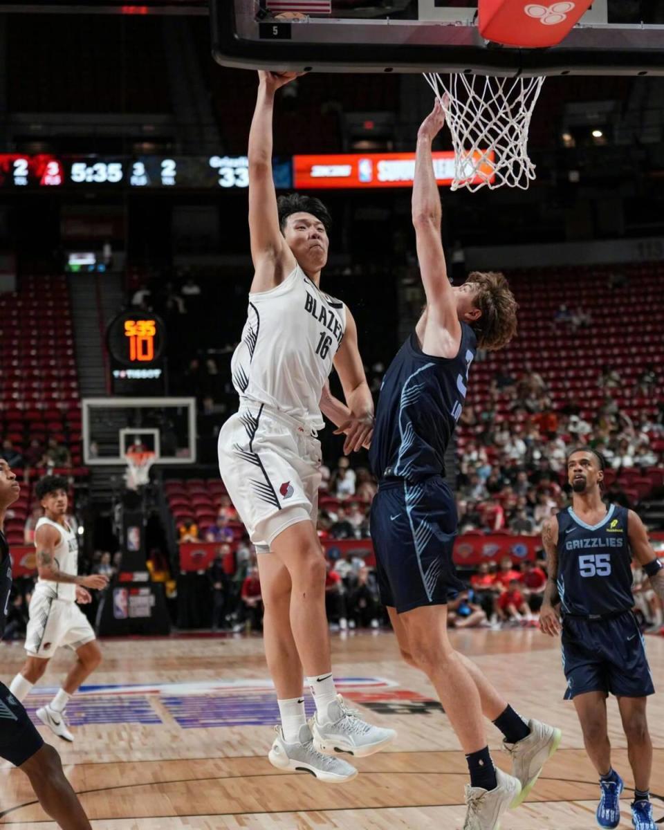 包含灰熊爆冷胜开拓者取得首胜的词条 包含灰熊爆冷胜开拓者取得首胜的词条