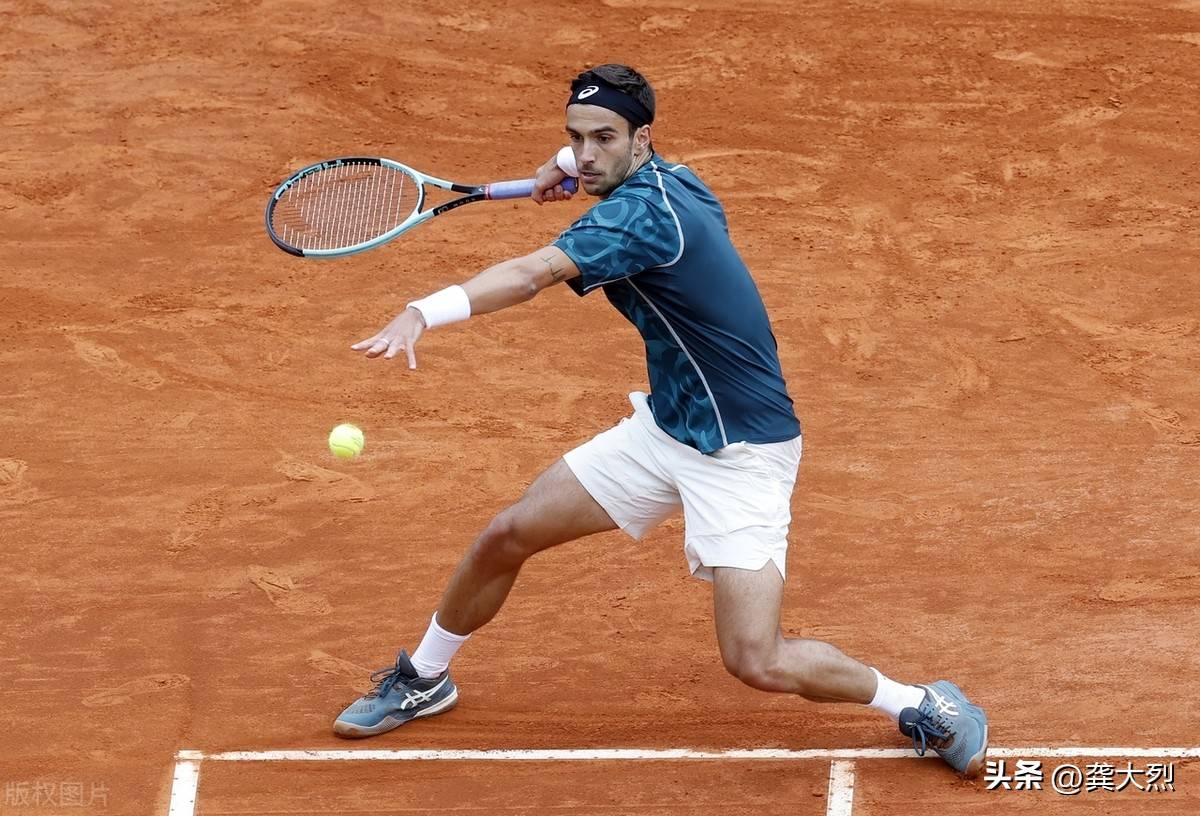 开云体育入口-包含美网轻取蒙特卡洛大师赛，西西帕斯扛起全队的词条