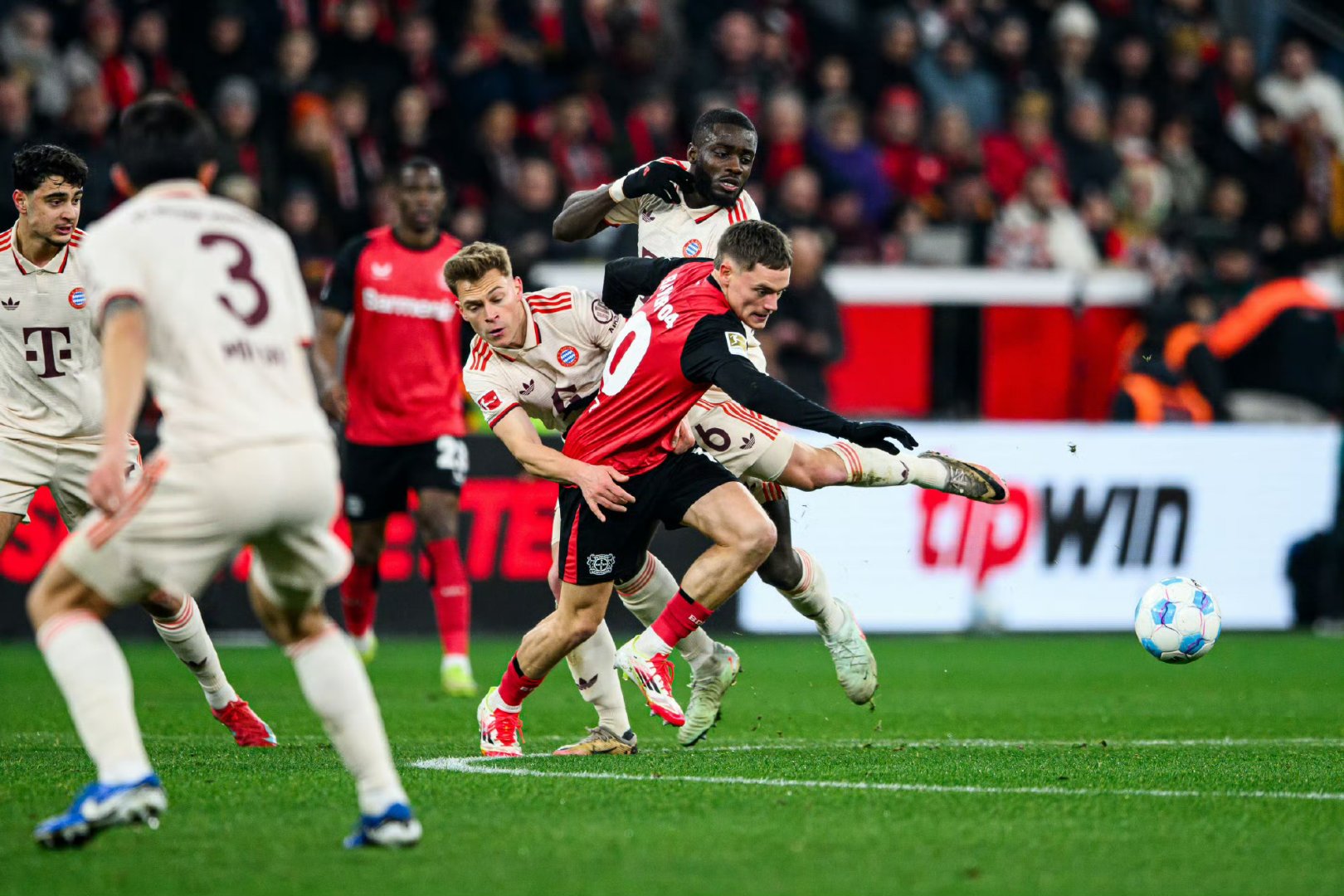 勒沃库森鏖战皇马，哈弗茨状态火热