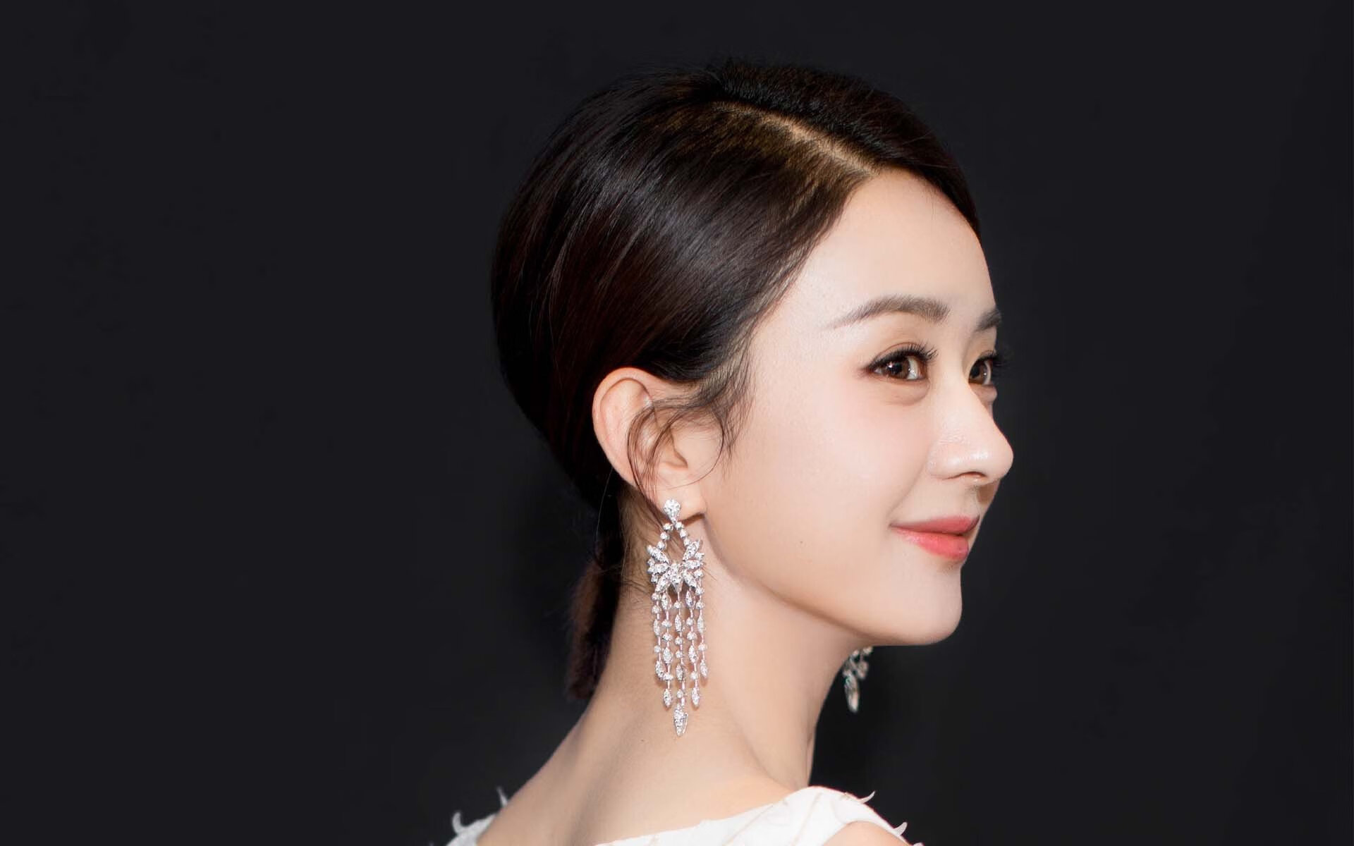 开云体育在线-影子燃烧之夜，小贾伦在生死边缘完成灵魂蜕变