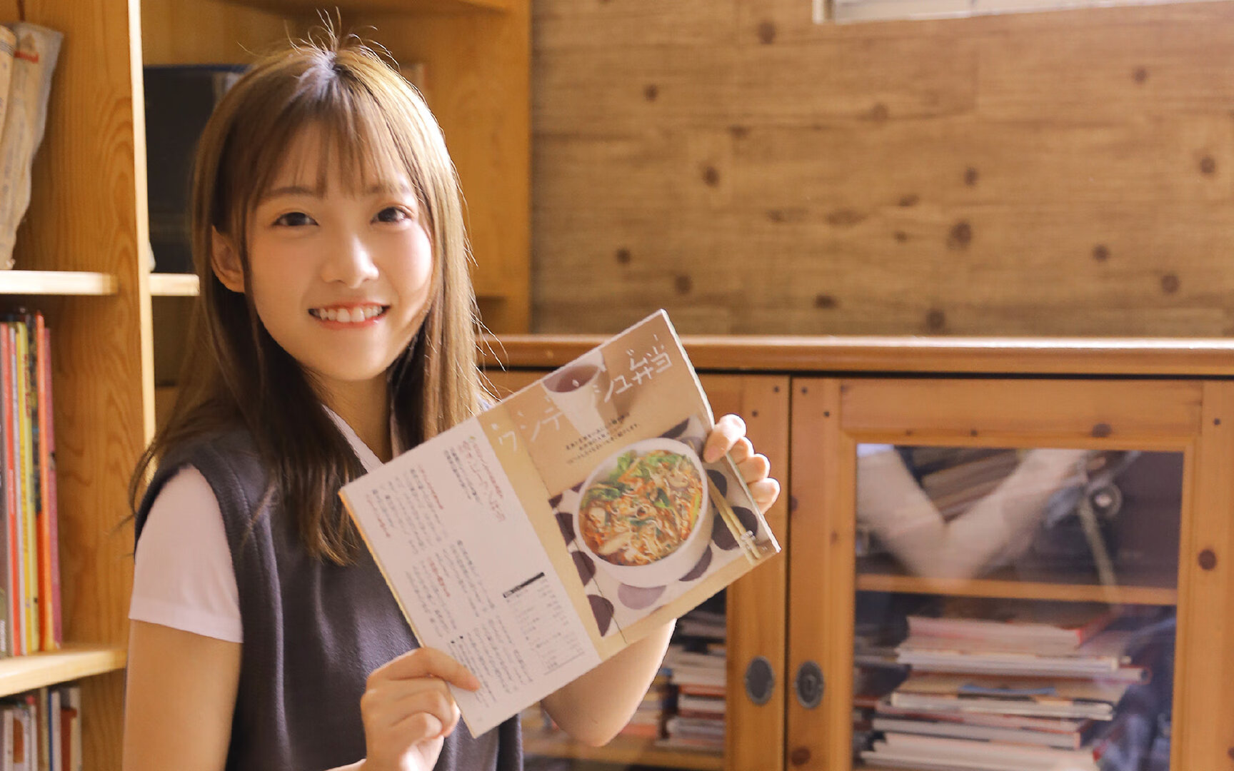 开云体育官方网站-铁壁防守冻结天山雄鹰，布克关键一击定乾坤