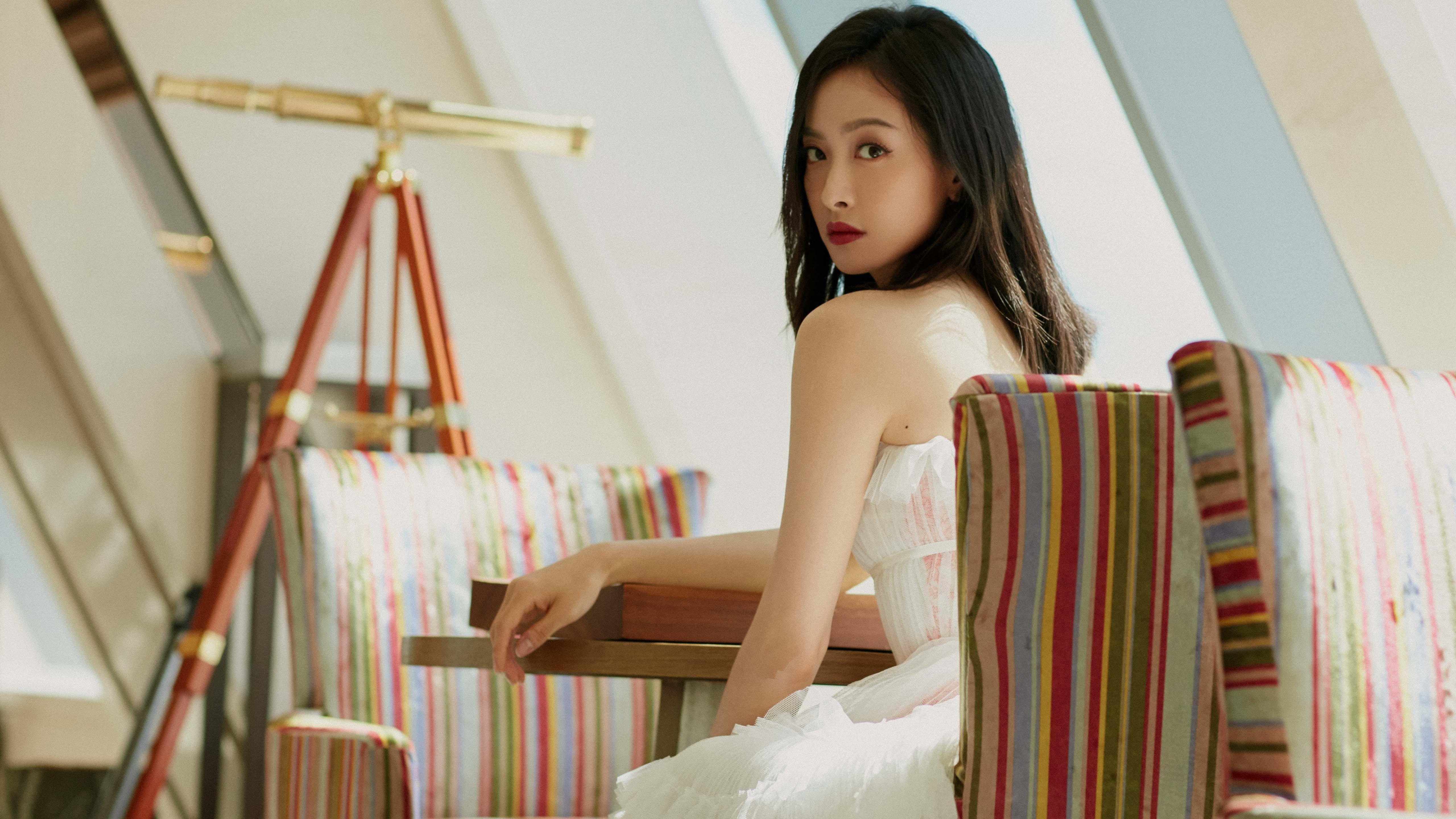 开云体育app-拉亚惊天爆发！阿尔及利亚绝境逆转玻利维亚，一只脚踏上冠军宝座