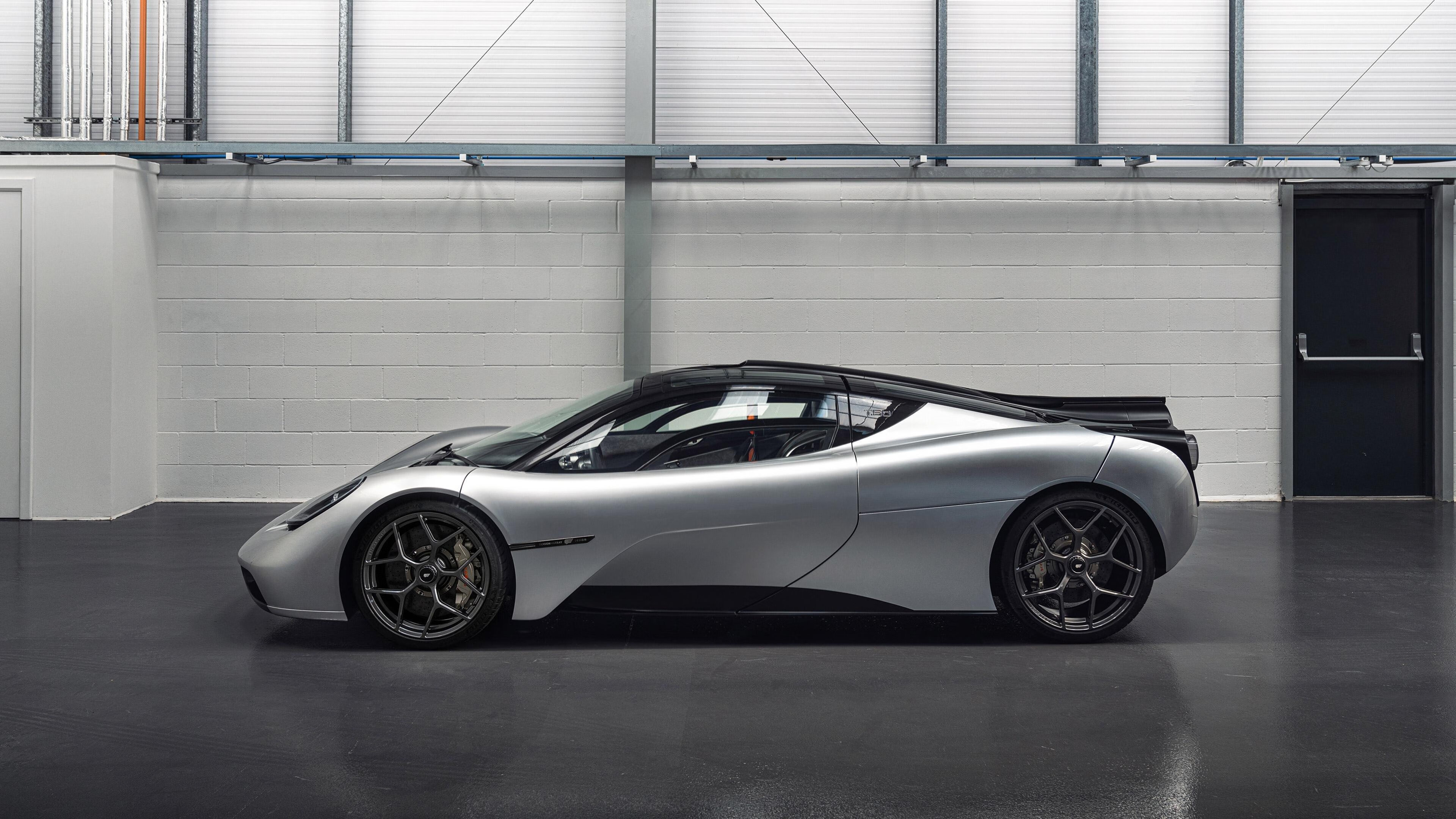 开云体育APP下载-赛道轰鸣与桑巴舞步,当内马尔的魔法照亮F1终局之夜